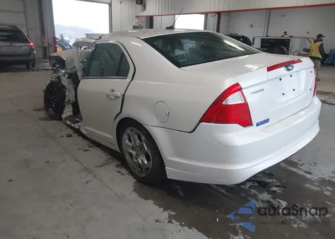 2010 Ford Fusion Se z USA, uszkodzony, nr VIN 3FAHP0HA4AR288026